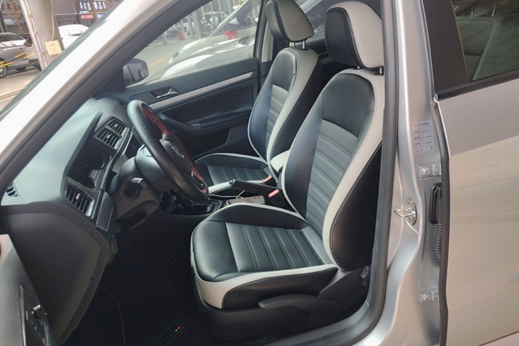 Volkswagen Lavida 2017 car image #20