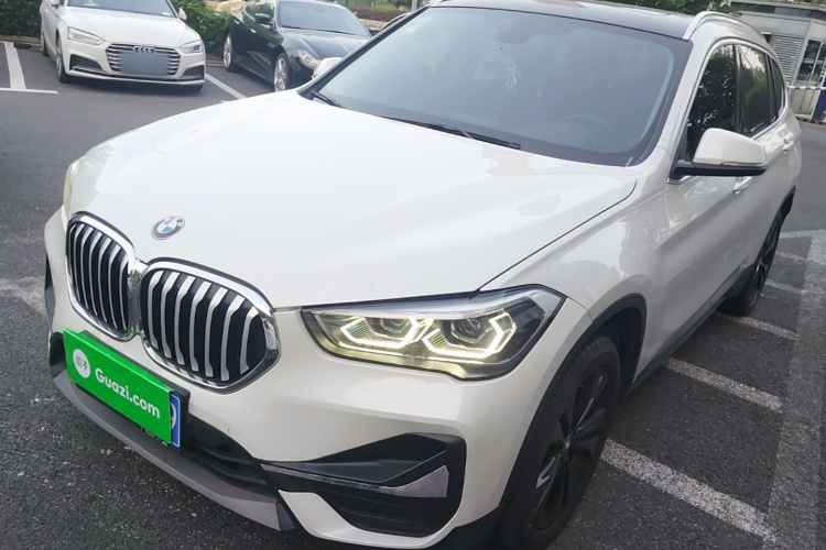 BMW X1 2021 #2 BMW X1 2021 car image #2