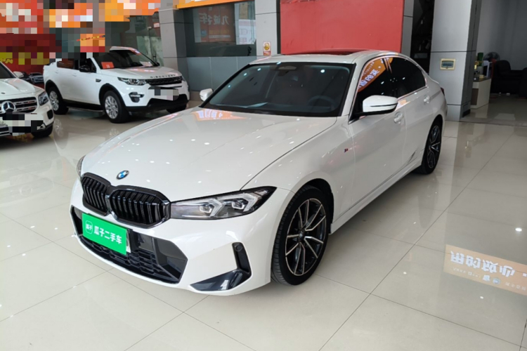 BMW 3 Series 2024 car image #2