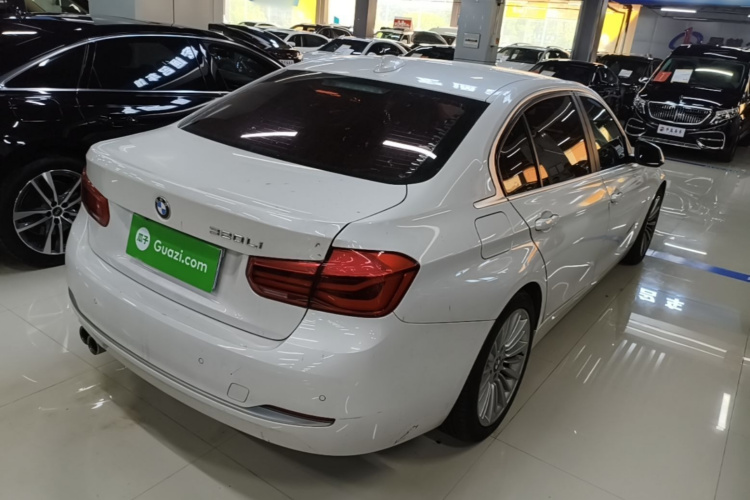BMW 3 Series 2017 car image #7