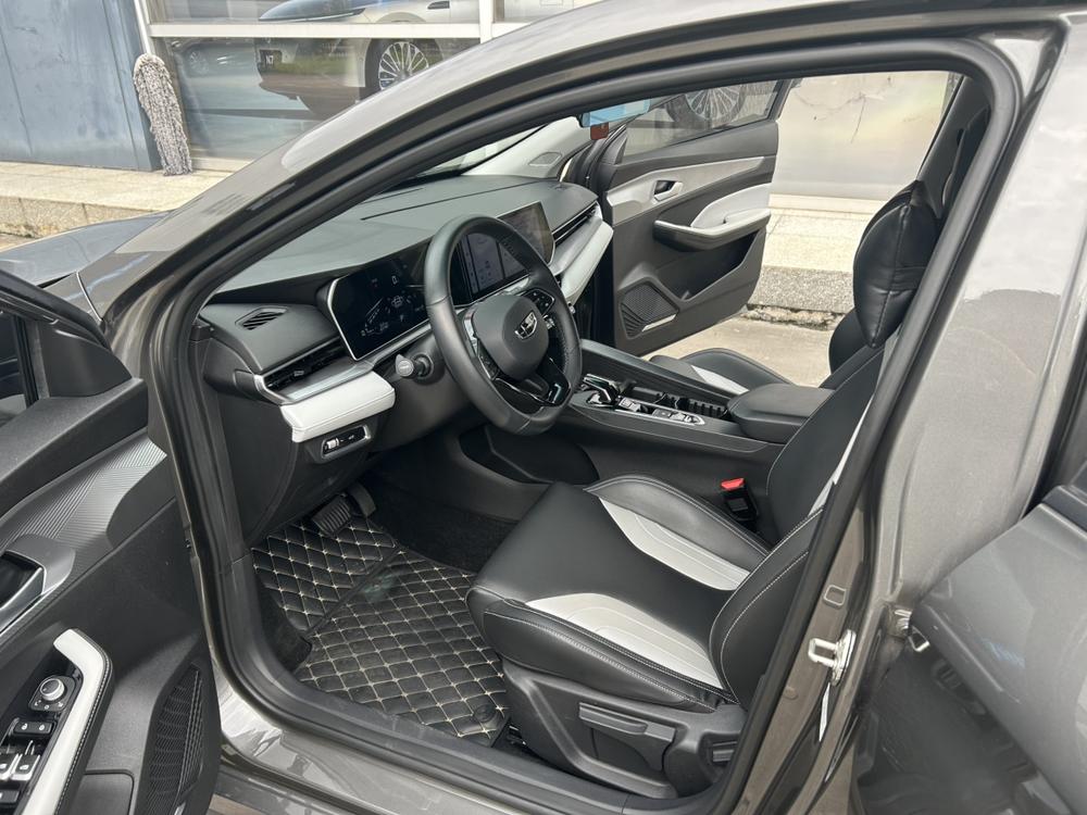 GEELY Binray 2024 immagine di auto #13