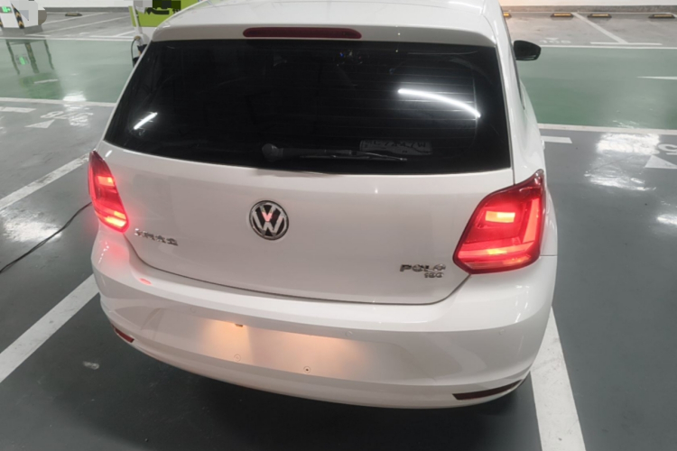 Volkswagen Polo 2018 car image #6