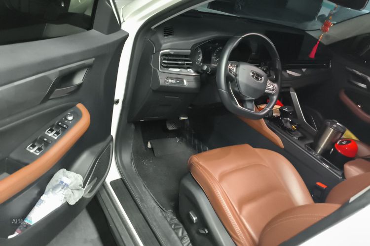 GEELY Vision X6 2022 immagine di auto #18