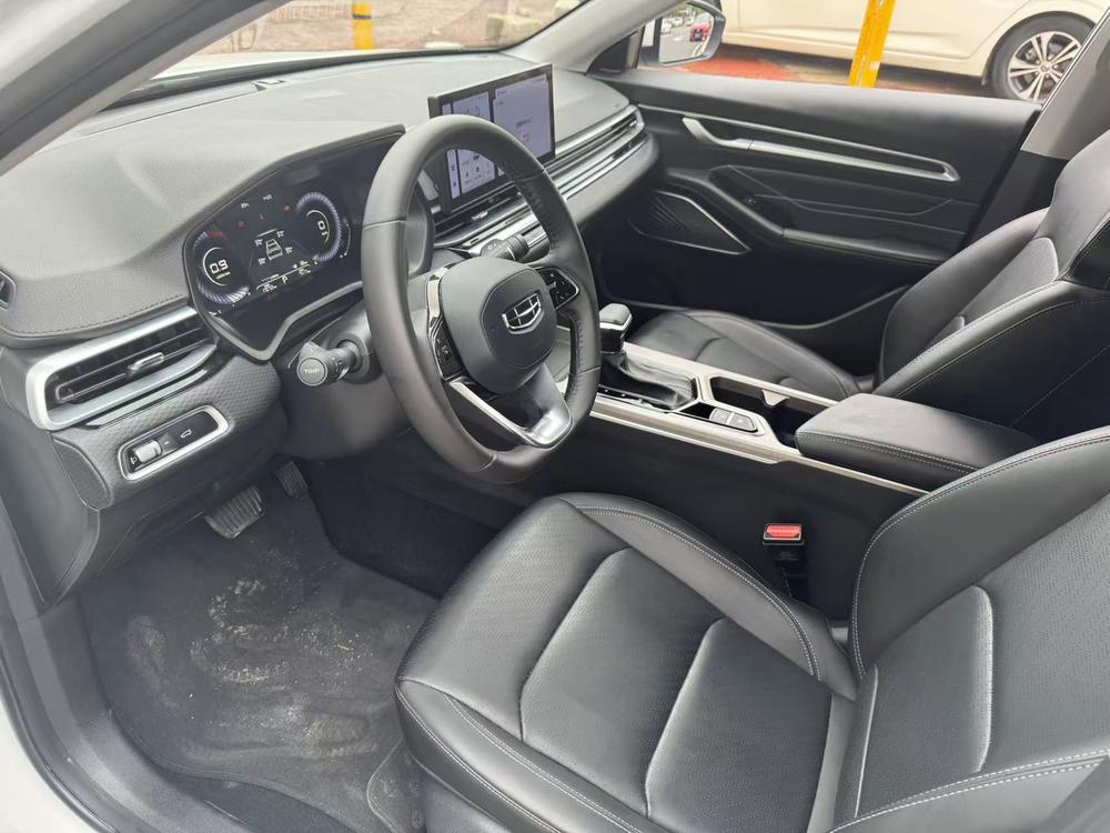 GEELY Emgrand 2021 car image #15