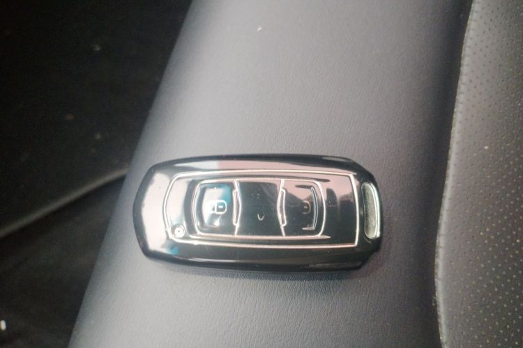 GEELY Emgrand 2018 #11 GEELY Emgrand 2018 car image #11