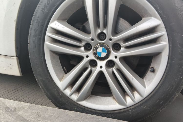 BMW 3 Series 2017 car image #9