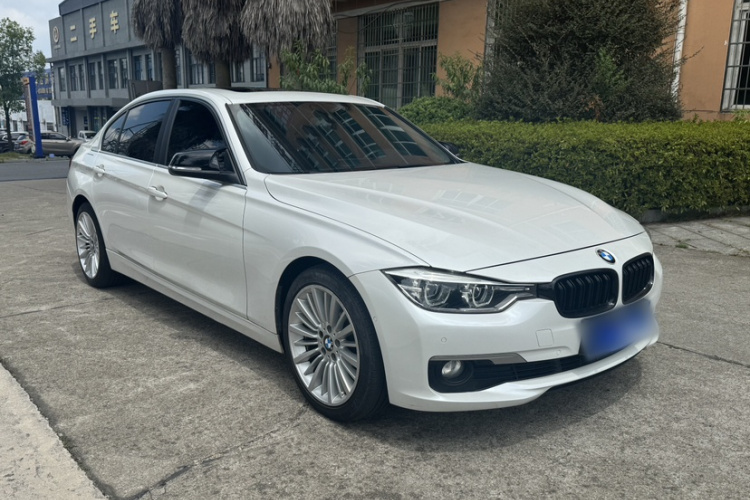 BMW 3 Series 2018 #4 BMW 3 Series 2018 car image #4