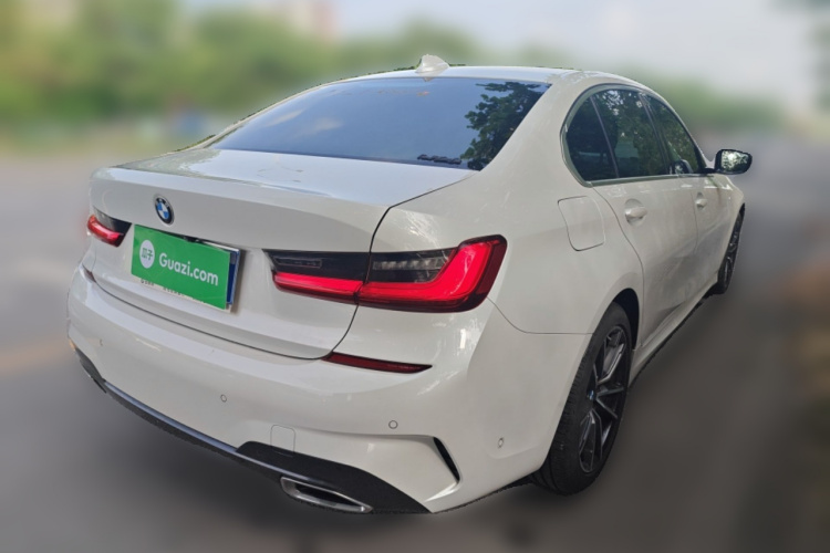 BMW 3 Series 2020 #7 BMW 3 Series 2020 car image #7