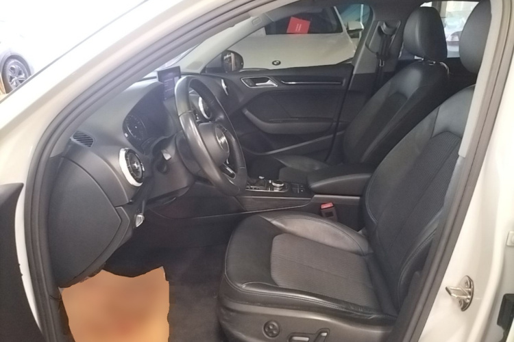 Audi A3 2018 immagine di auto #15