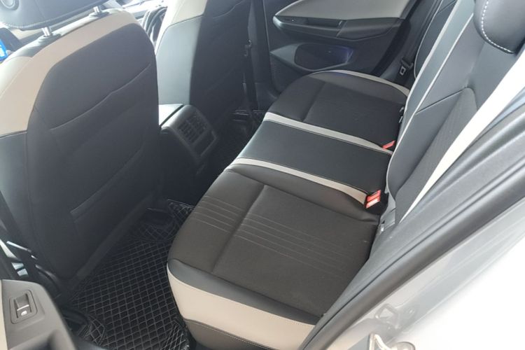 Volkswagen Golf 2021 car image #13