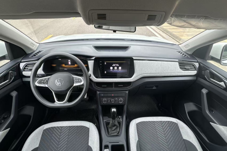 Volkswagen Tharu 2025 #10 Volkswagen Tharu 2025 car image #10