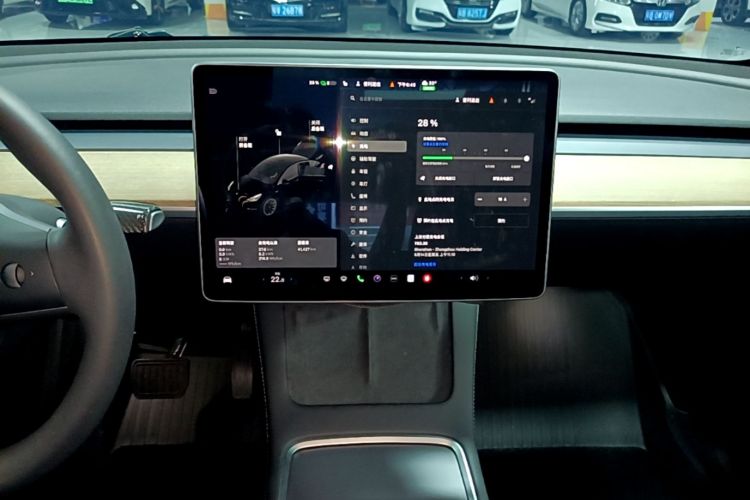 Tesla Model Y 2021 #21 Tesla Model Y 2021 car image #21