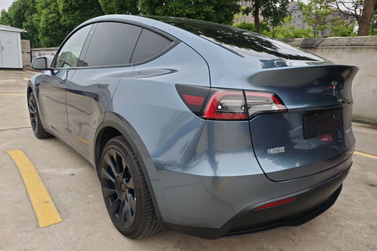 Tesla Model Y 2022 #7 Tesla Model Y 2022 car image #7