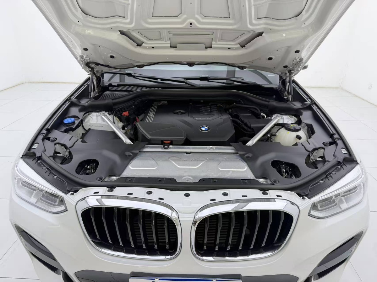 BMW X3 2021 car image #13