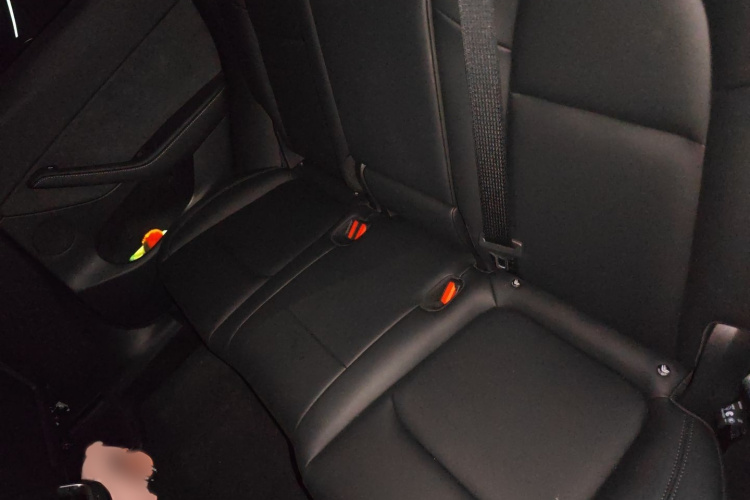 Tesla Model Y 2024 #14 Tesla Model Y 2024 car image #14