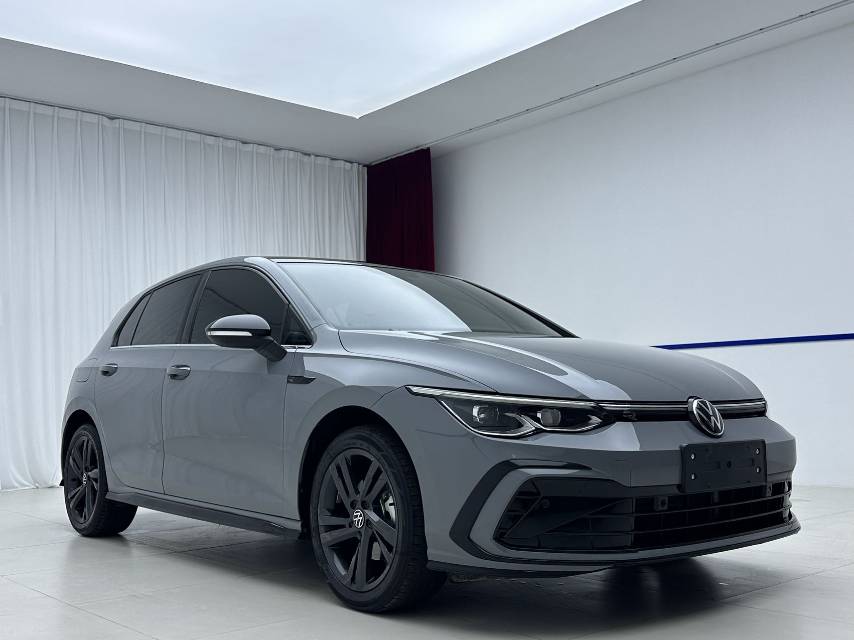 Volkswagen Golf 2022 car image #3