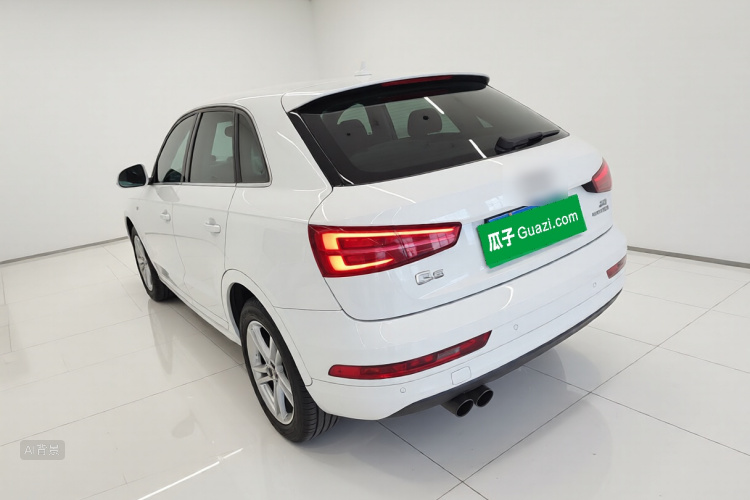 Audi Q3 2017 car image #5