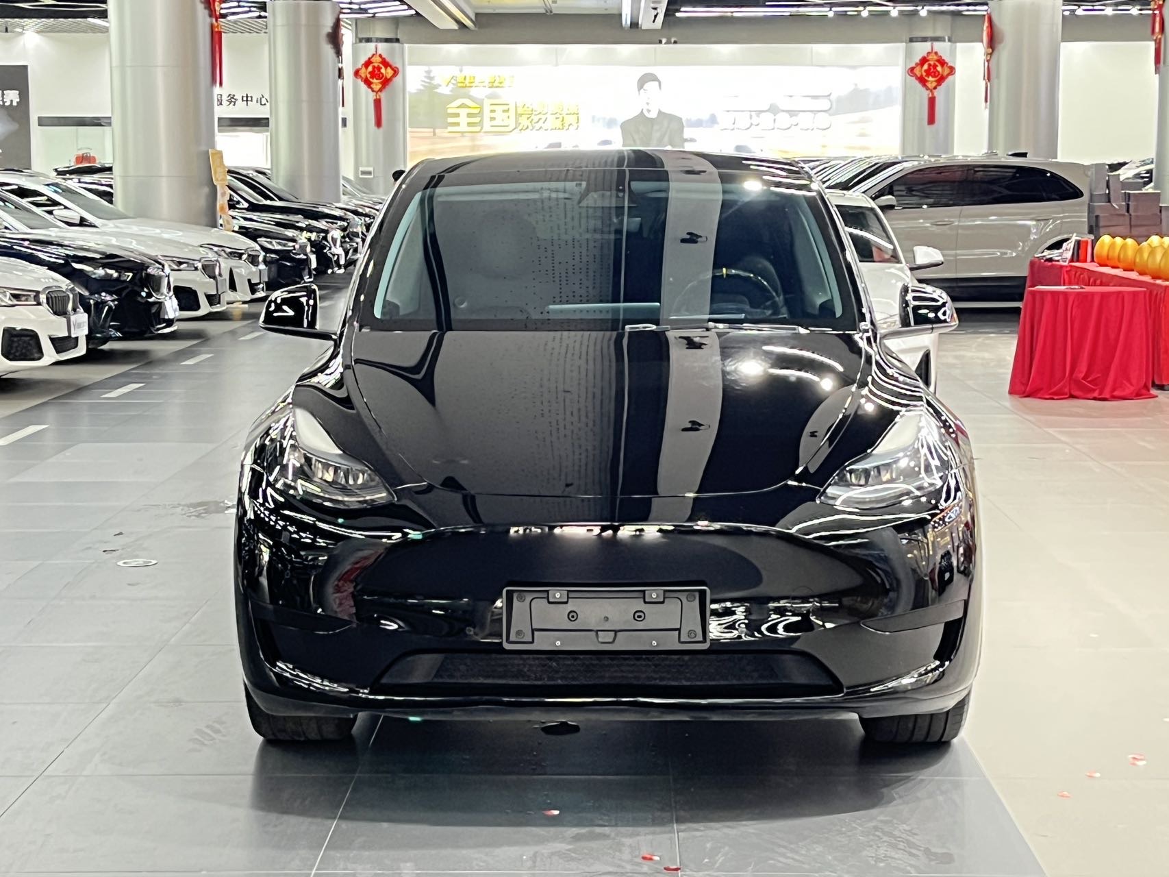 Tesla Model Y 2023 #2 Tesla Model Y 2023 car image #2