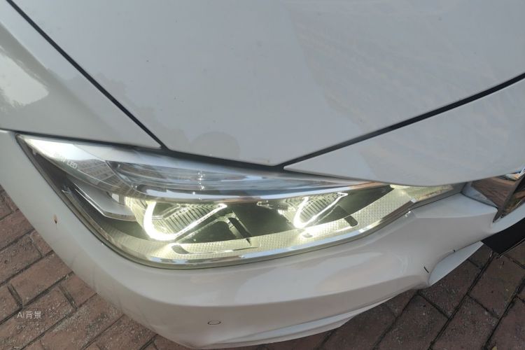 BMW 3 Series 2019 car image #8