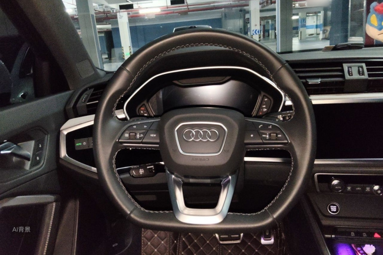 Audi Q3 2024 car image #12