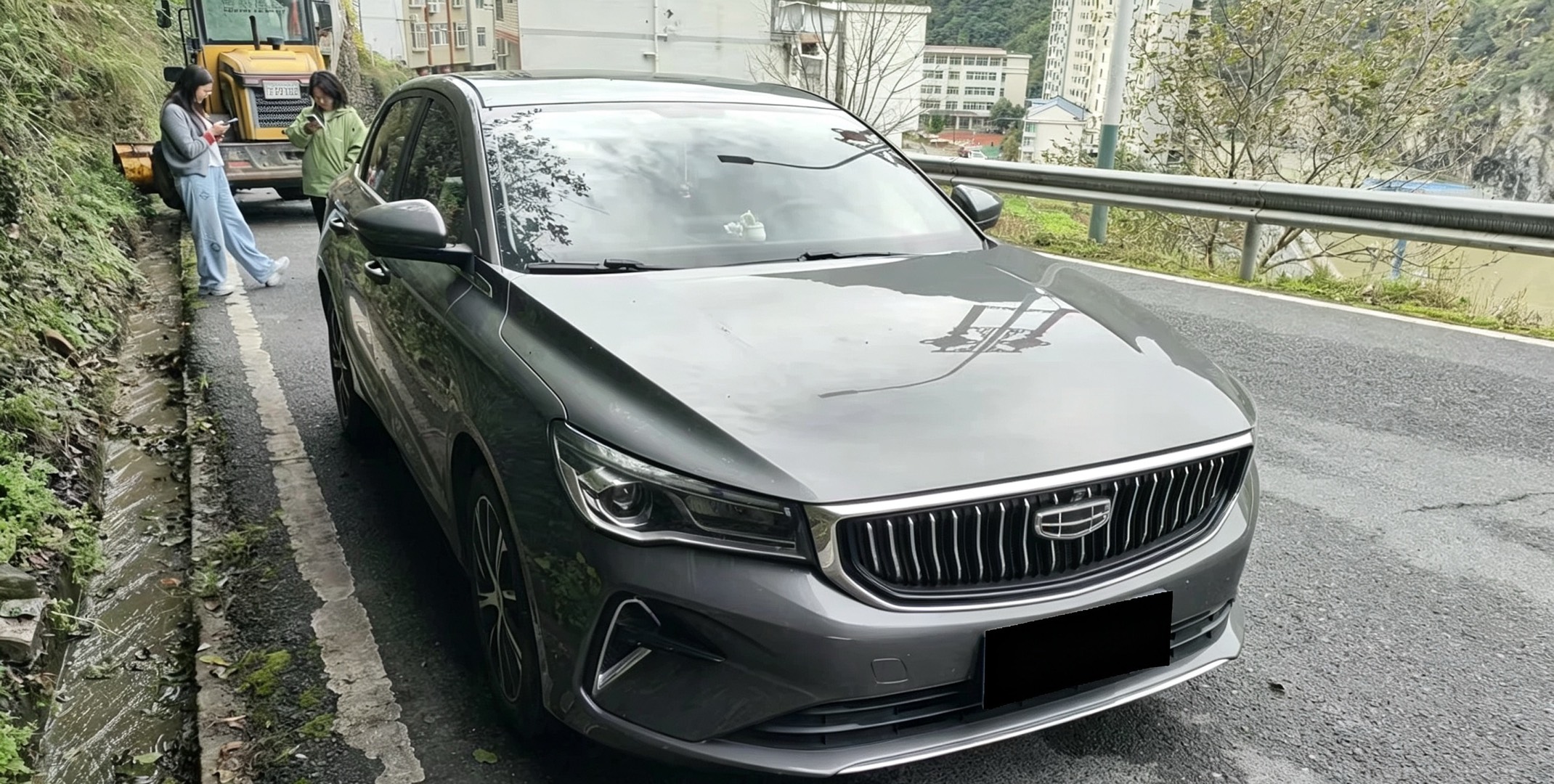 GEELY Emgrand 2022 image de voiture #2