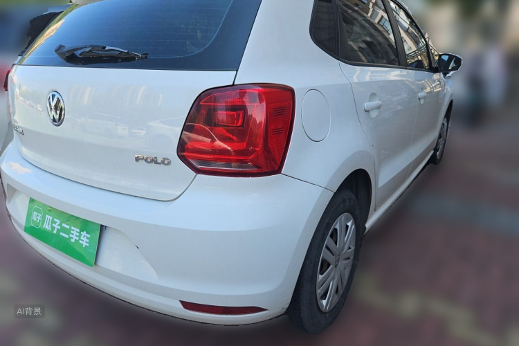 Volkswagen Polo 2014 car image #7