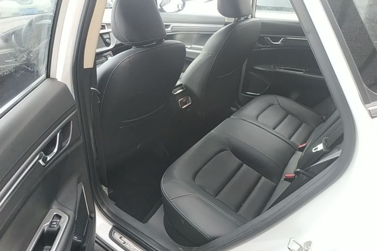 GEELY Emgrand GS 2017 #17 GEELY Emgrand GS 2017 car image #17