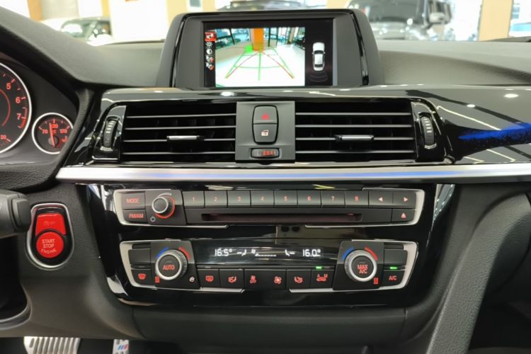 BMW 3 Series 2017 #13 BMW 3 Series 2017 car image #13