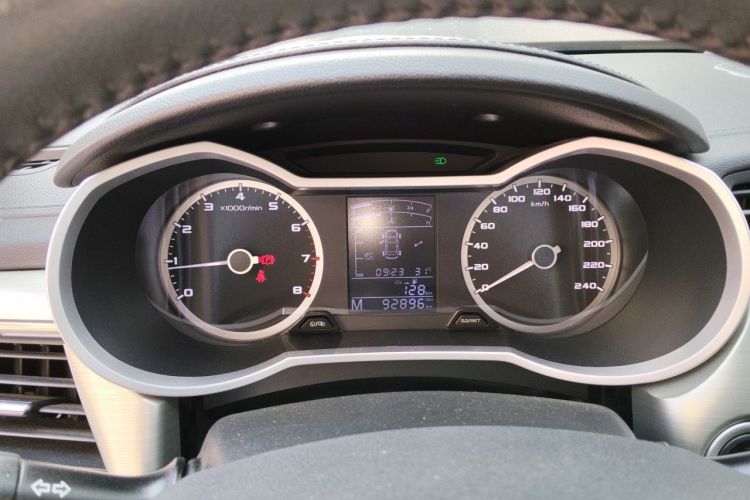 GEELY Emgrand GL 2016 صورة سيارة #12