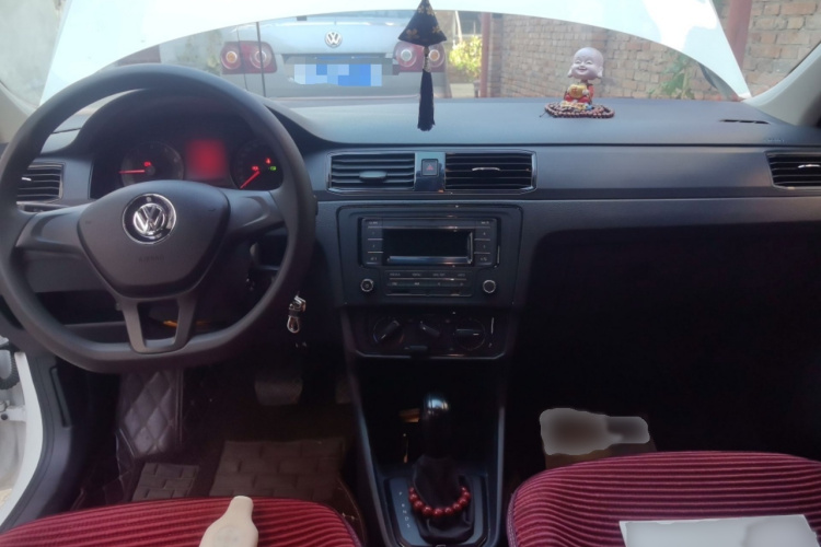Volkswagen Santana 2018 car image #12