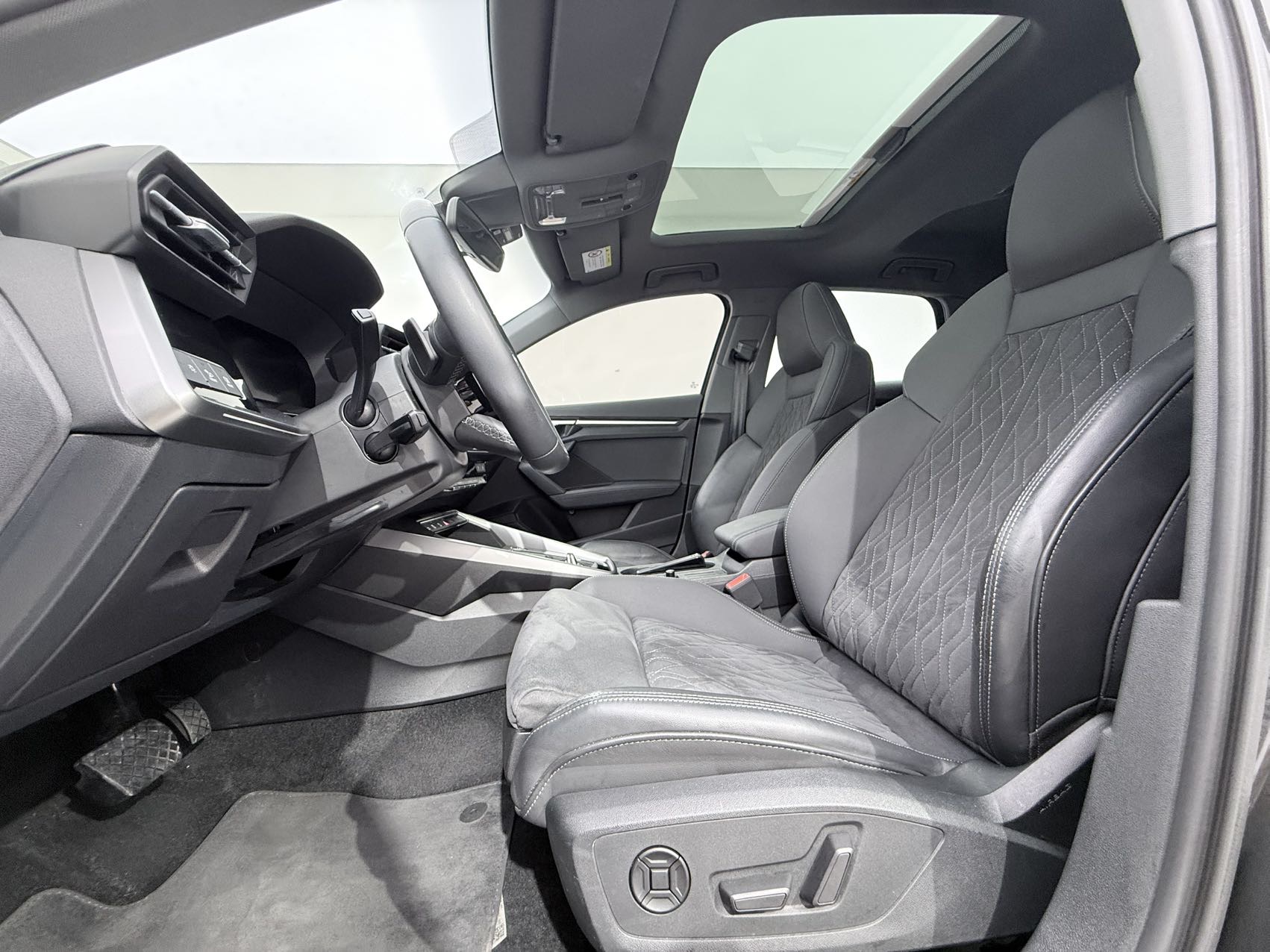 Audi A3 2022 car image #7