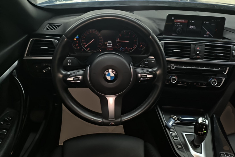 BMW 3 Series GT 2020 #15 BMW 3 Series GT 2020 car image #15