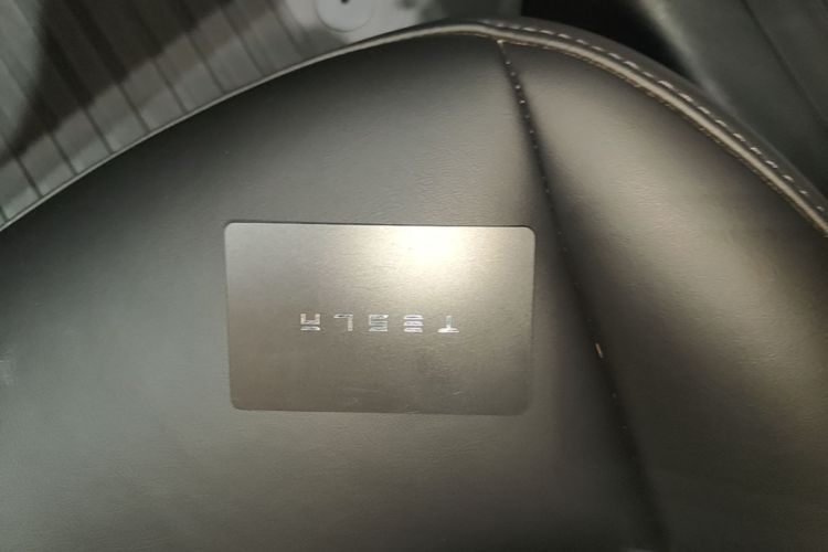 Tesla Model 3 2023 car image #9