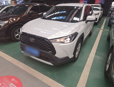 Toyota Corolla Cross 2024 Toyota Corolla Cross 2024 صورة سيارة
