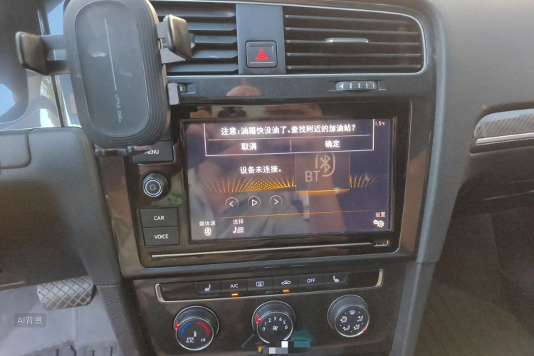 Volkswagen Golf 2019 car image #15