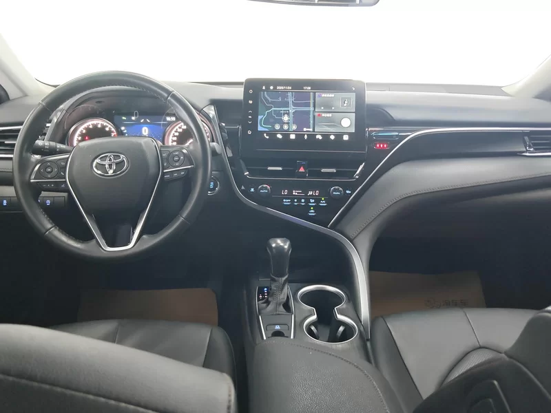 Toyota Camry 2022 car image #8