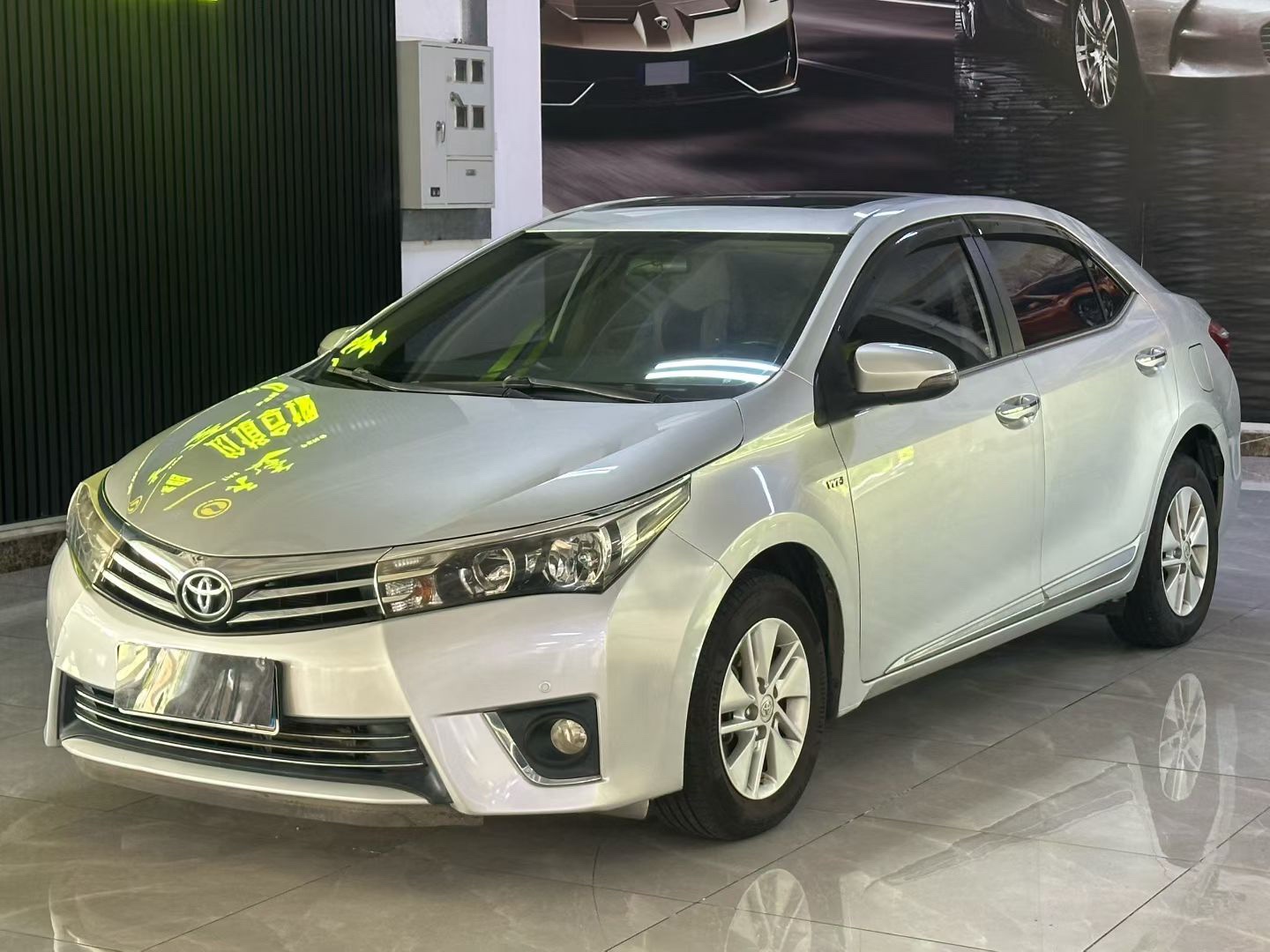 Toyota Corolla 2014 Toyota Corolla 2014 car image