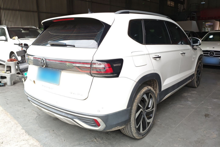 Volkswagen Tharu 2023 car image #5