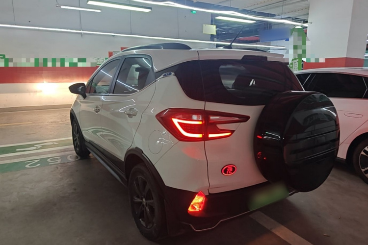 BYD Yuan New Energy 2019 #5 BYD Yuan New Energy 2019 car image #5