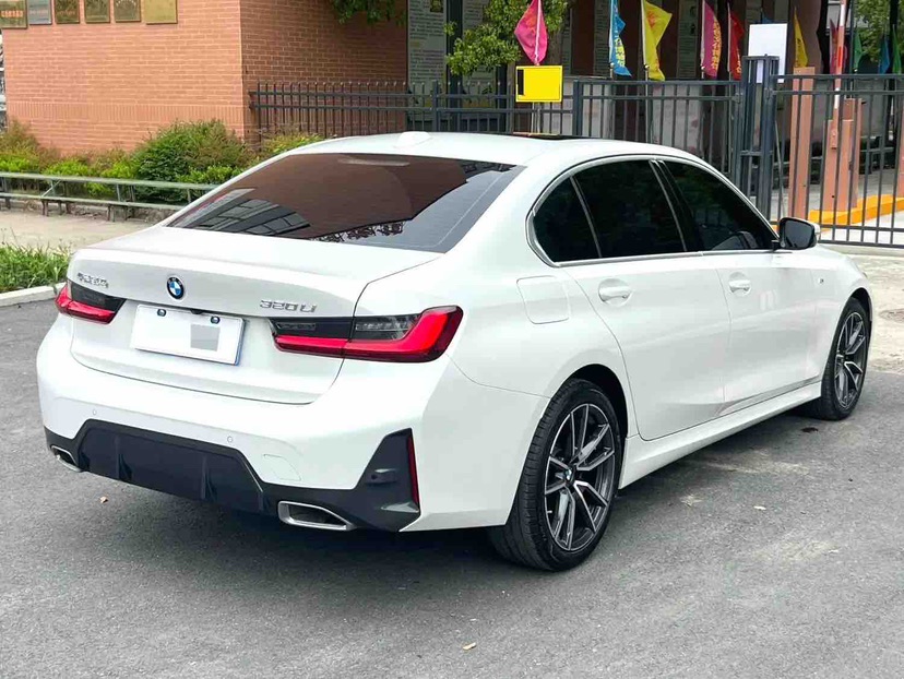 BMW 3 Series 2023 car image #4