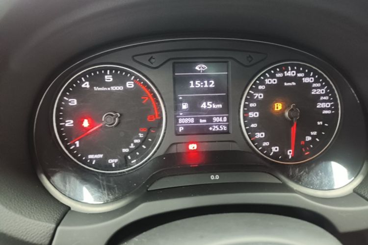 Audi A3 2018 car image #12