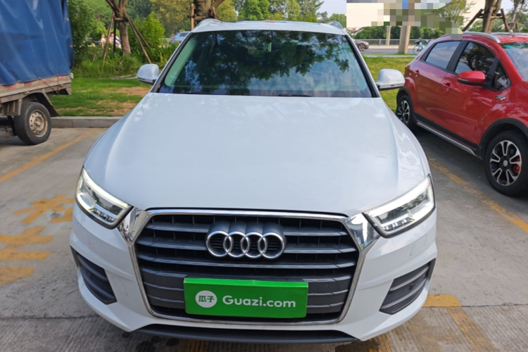 Audi Q3 2018 immagine di auto #3
