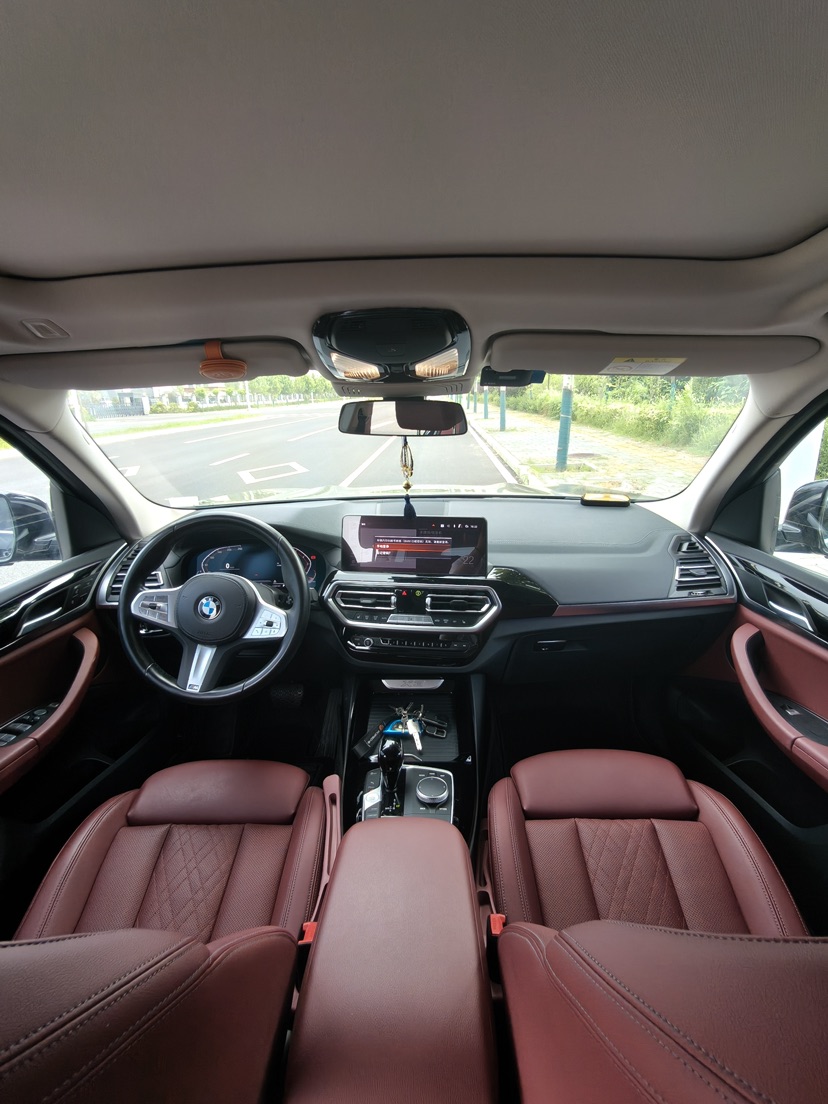 BMW X3 2022 car image #8