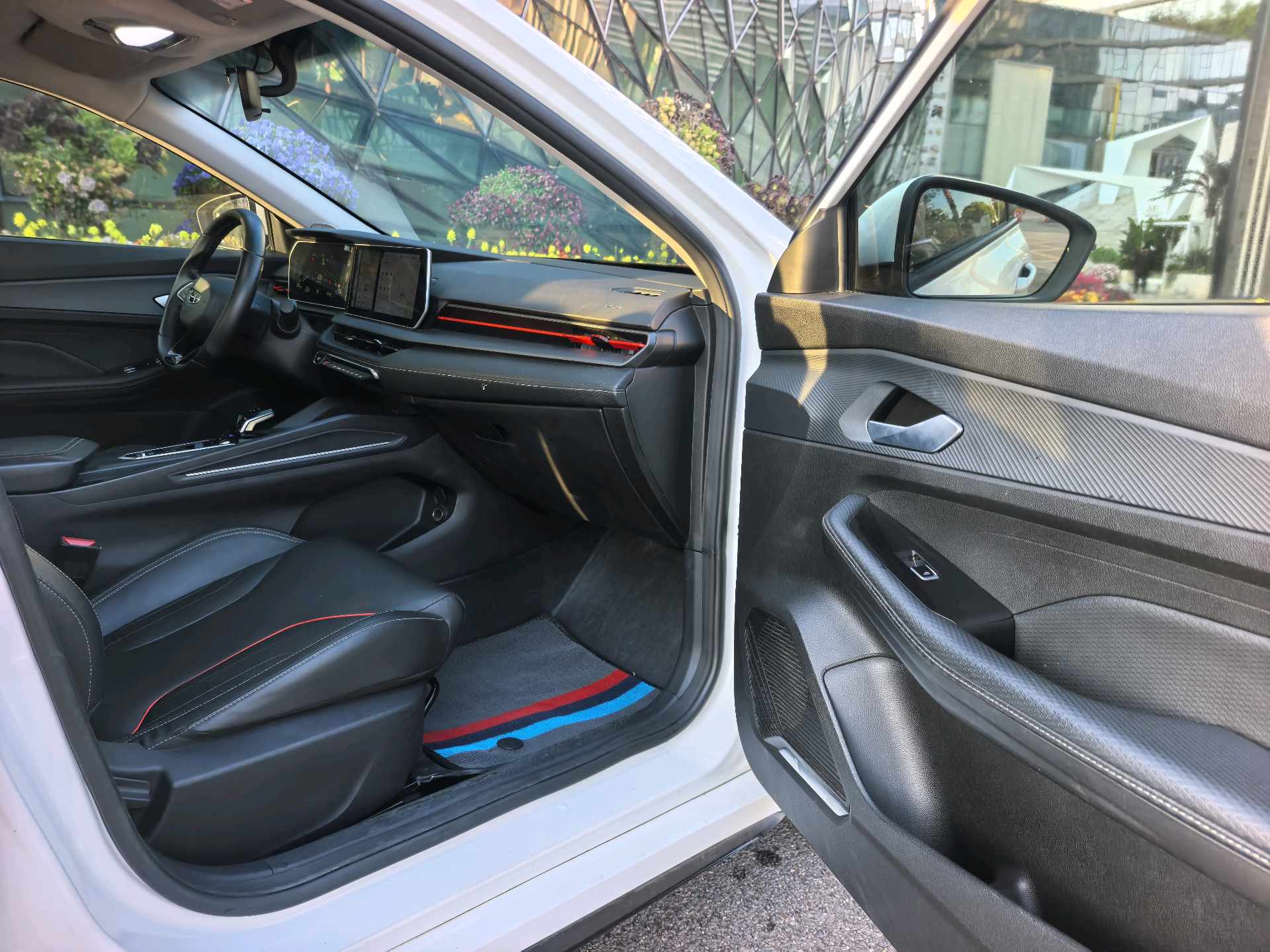 GEELY Binray 2023 car image #10