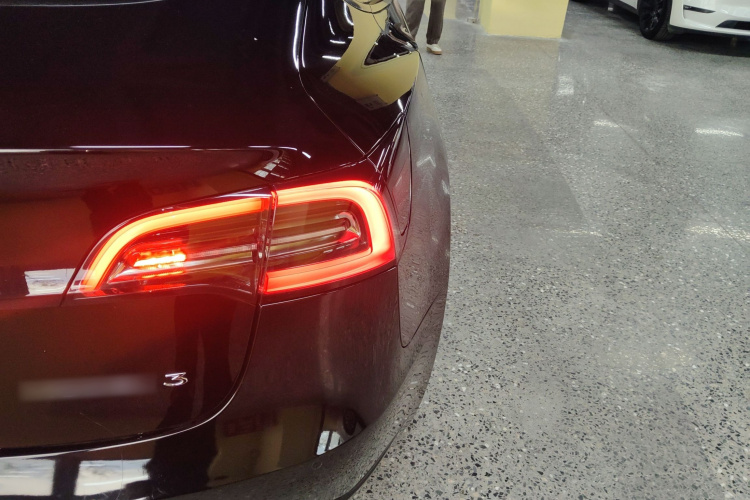 Tesla Model 3 2023 car image #8