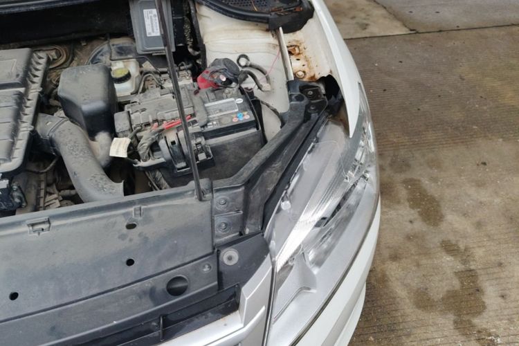 Volkswagen Santana 2017 car image #24