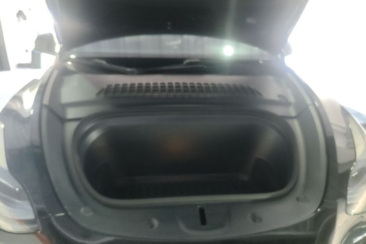 Tesla Model Y 2023 #20 Tesla Model Y 2023 car image #20