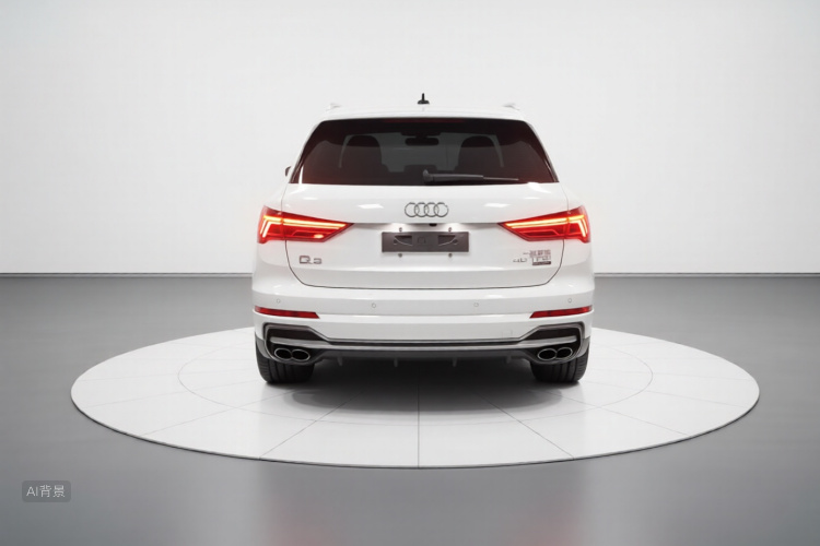 Audi Q3 2021 car image #6