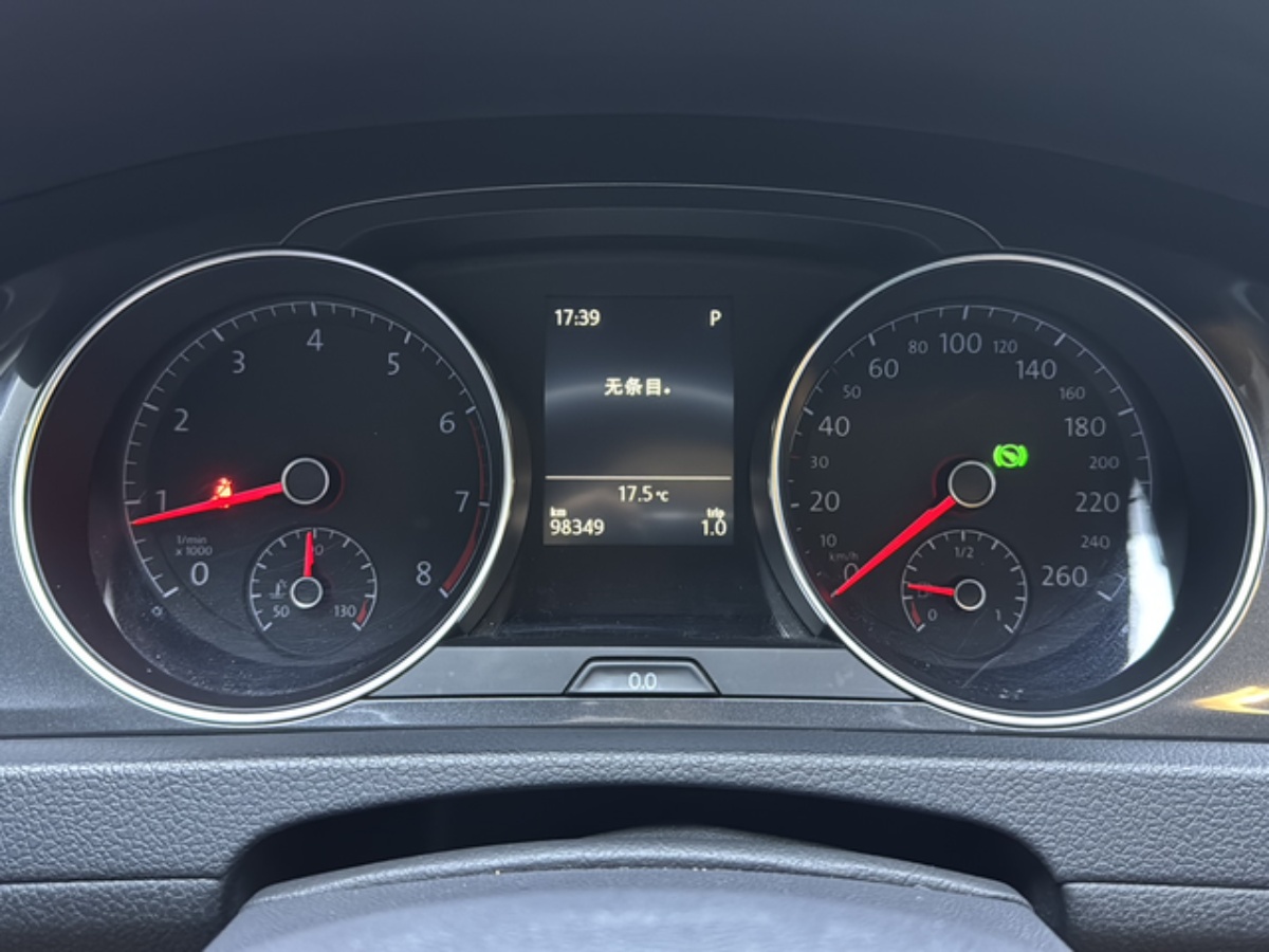 Volkswagen Golf 2018 imagen de coche #3