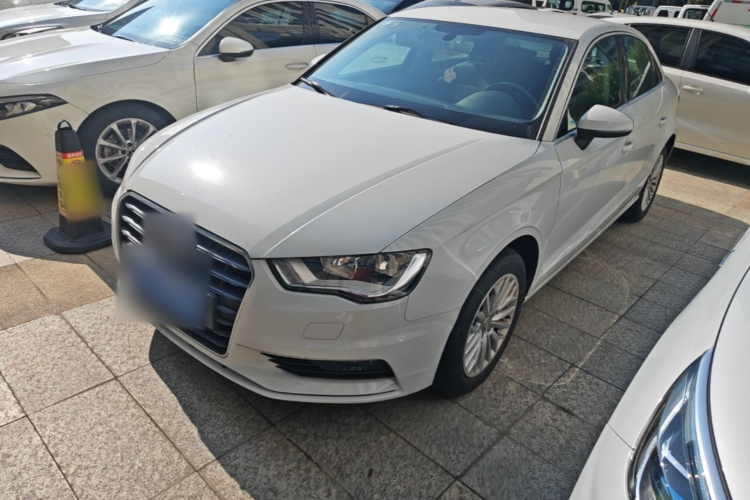 Audi A3 2016 car image #2
